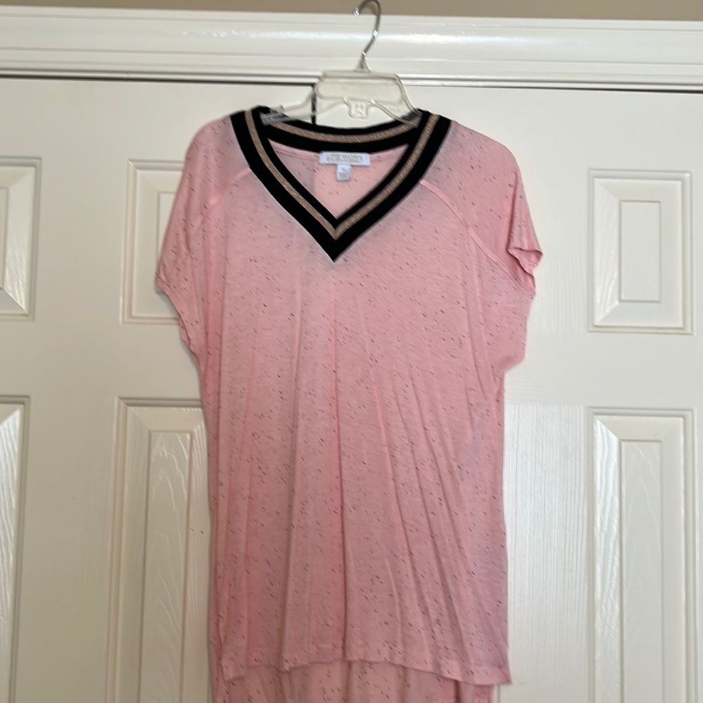 Nice soft tee shirt - Picture 1 of 4